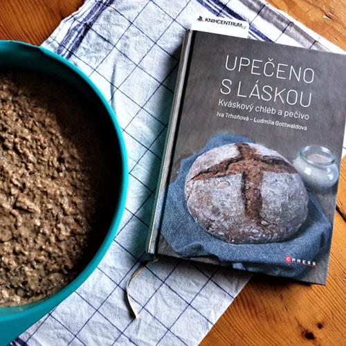 Upečeno s láskou - kniha z nabídky KNIHCENTRUM.CZ